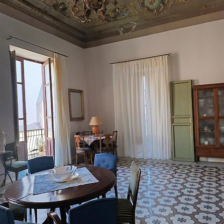 Ferienwohnung La Dimora Del Marchese Notarbartolo Palermo Exterior foto