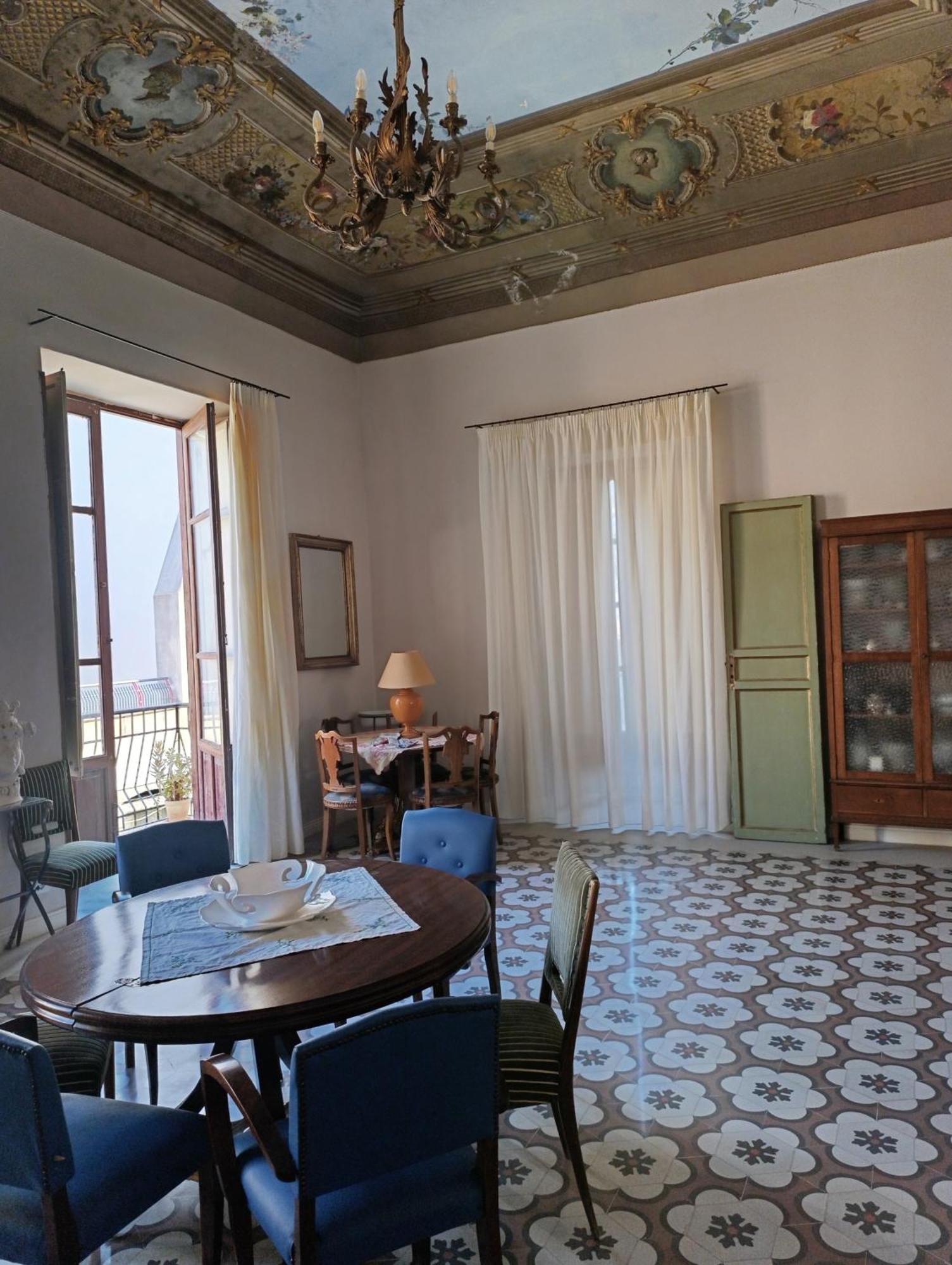Ferienwohnung La Dimora Del Marchese Notarbartolo Palermo Exterior foto